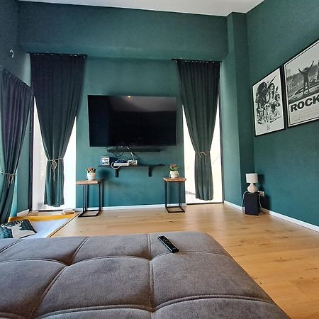The Rock Apartment Sinaia Bagian luar foto