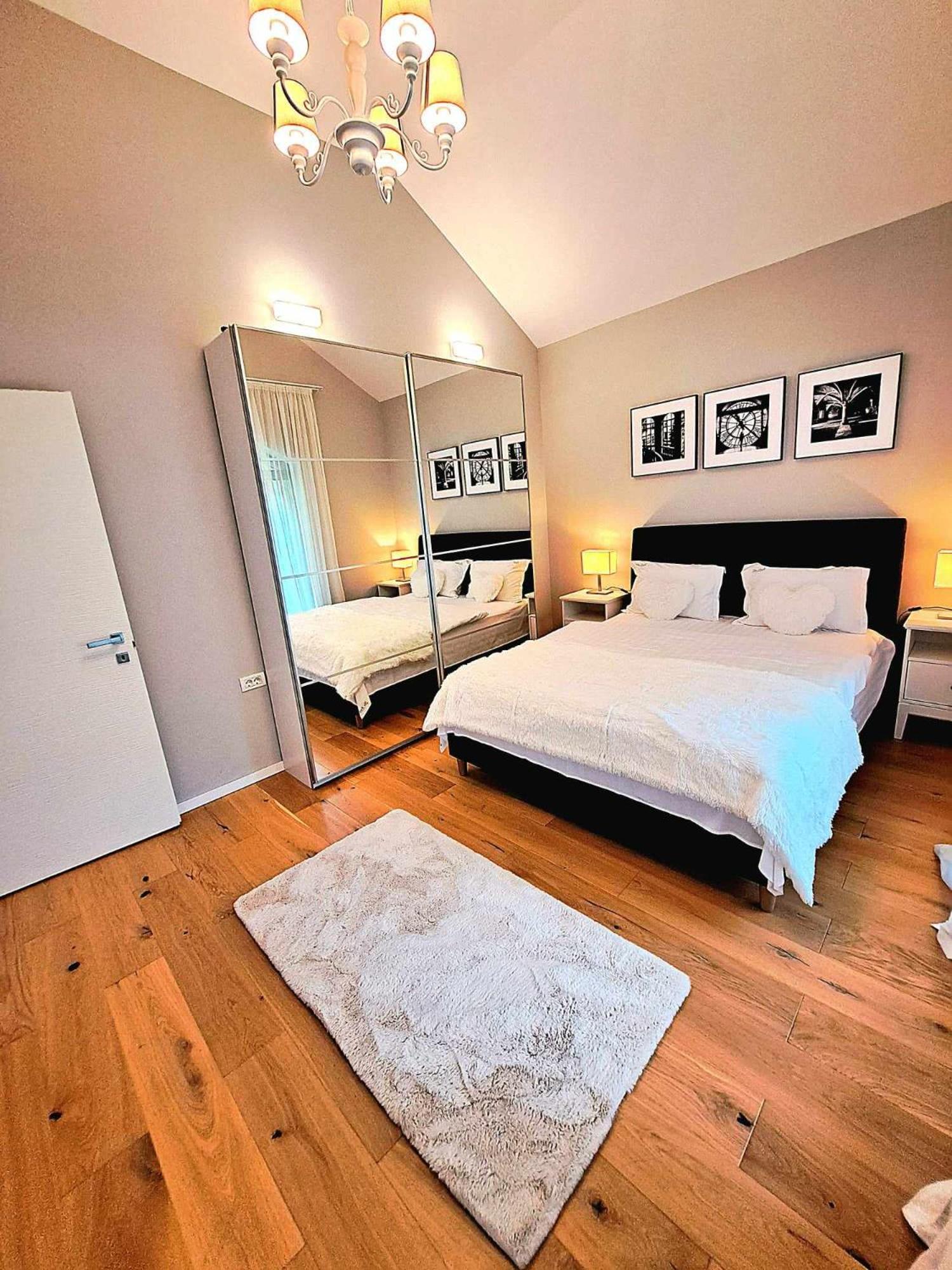 The Rock Apartment Sinaia Bagian luar foto