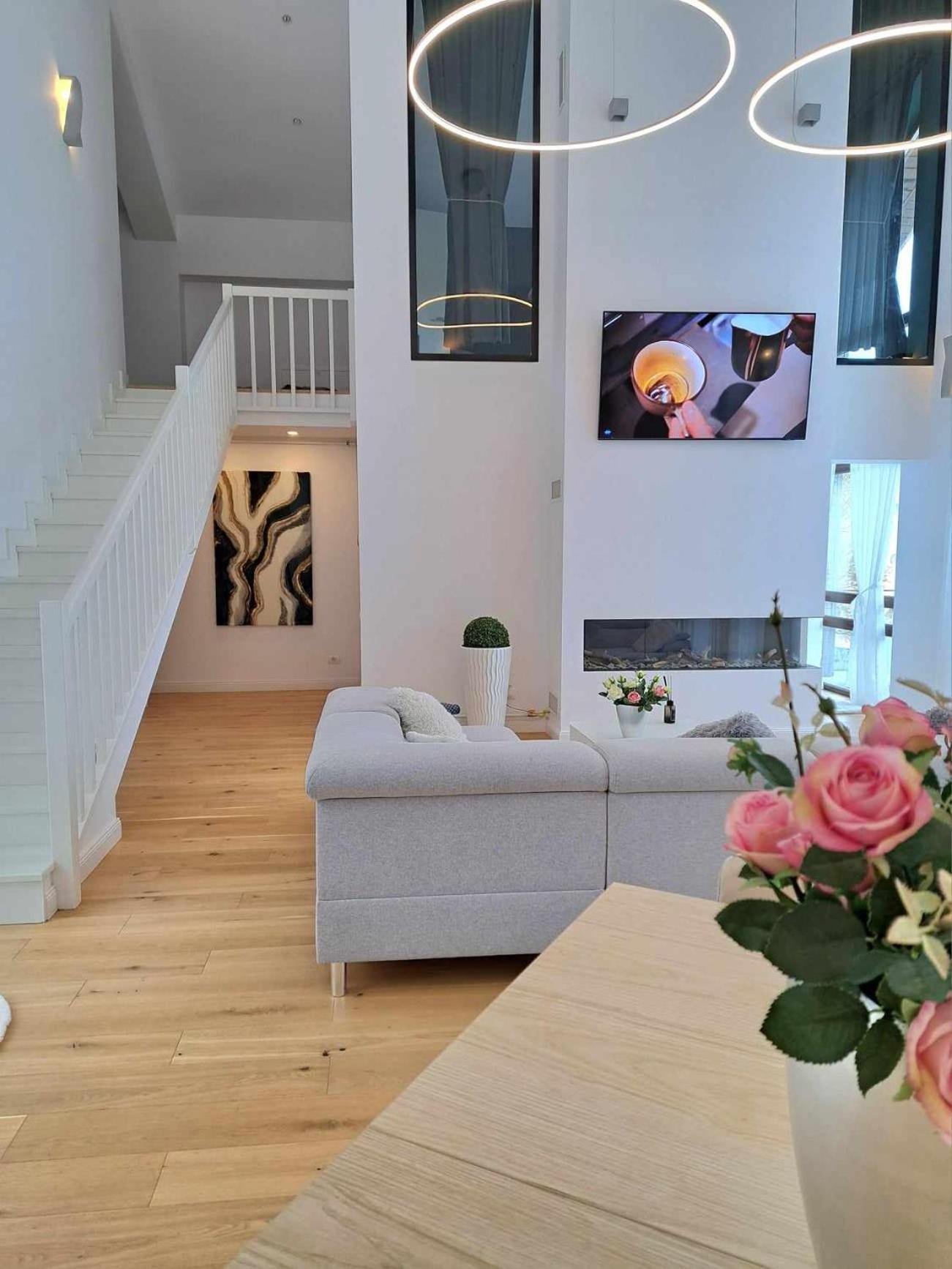 The Rock Apartment Sinaia Bagian luar foto